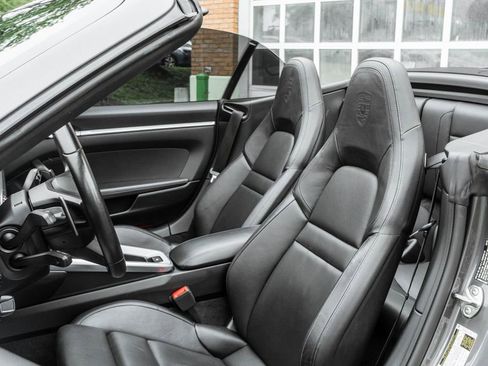 Used 2020 Porsche 911 Carrera RWD image 8