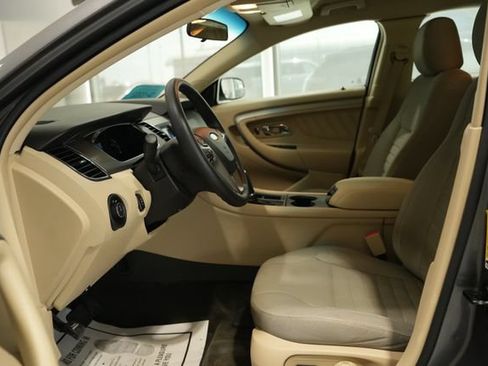 Used 2014 Ford Taurus SE FWD image 12