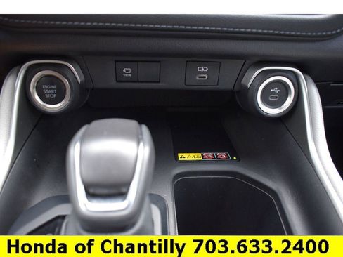 Used 2025 Toyota Grand Highlander AWD image 16