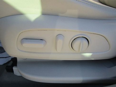 Used 2020 GMC Acadia Denali w/ Technology Package image 14