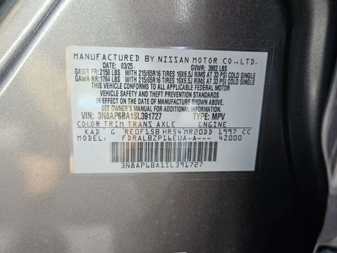 Used 2025 Nissan Kicks S image 7