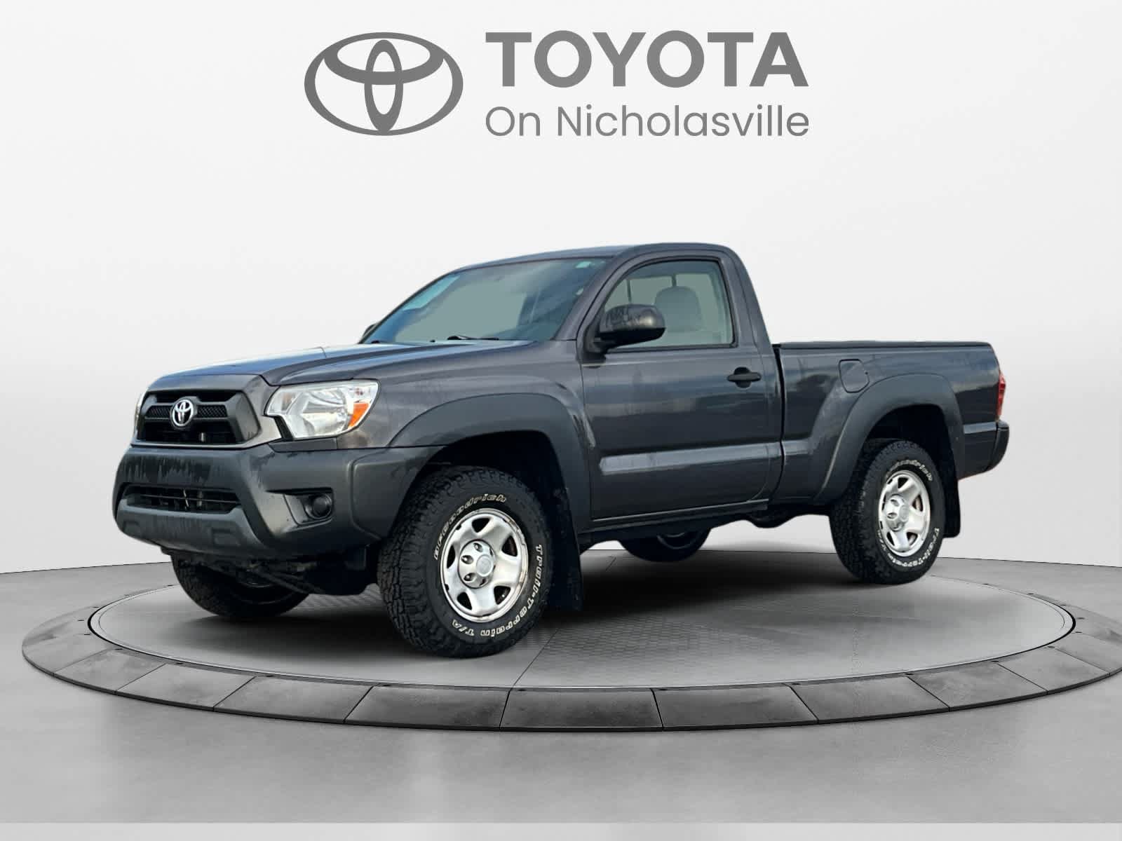 Used 2012 Toyota Tacoma 4x4 Regular Cab image 1