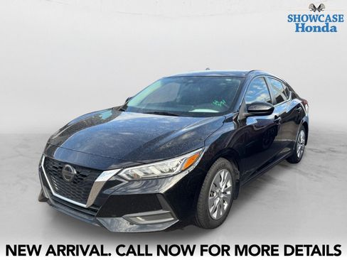 Used 2020 Nissan Sentra S image 2