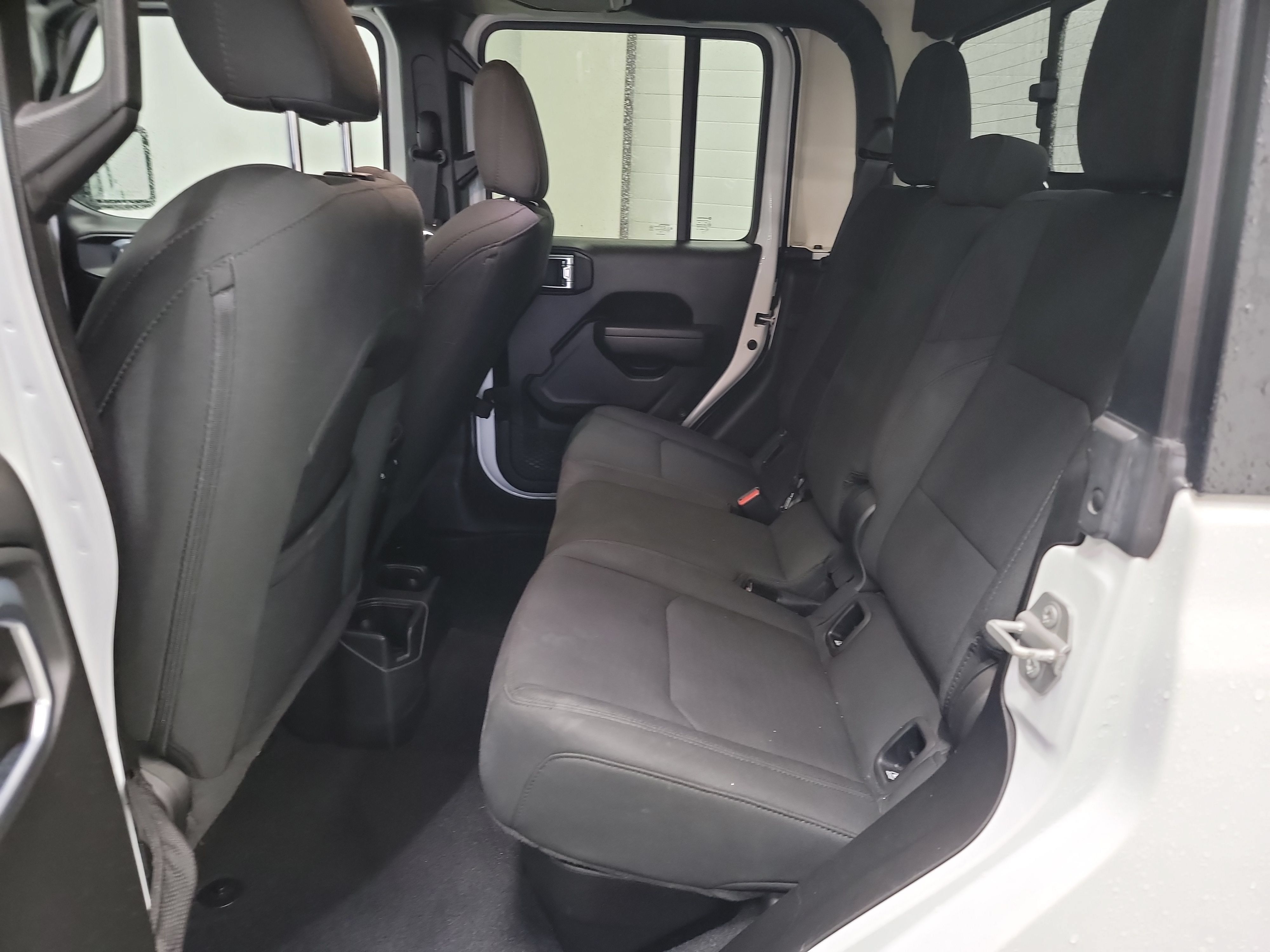 Used 2022 Jeep Gladiator Sport AWD/4WD image 28