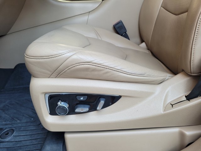 Used 2019 Cadillac Escalade Platinum AWD/4WD image 21