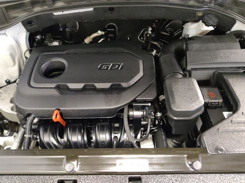 Used 2018 Hyundai Santa Fe Sport image 30