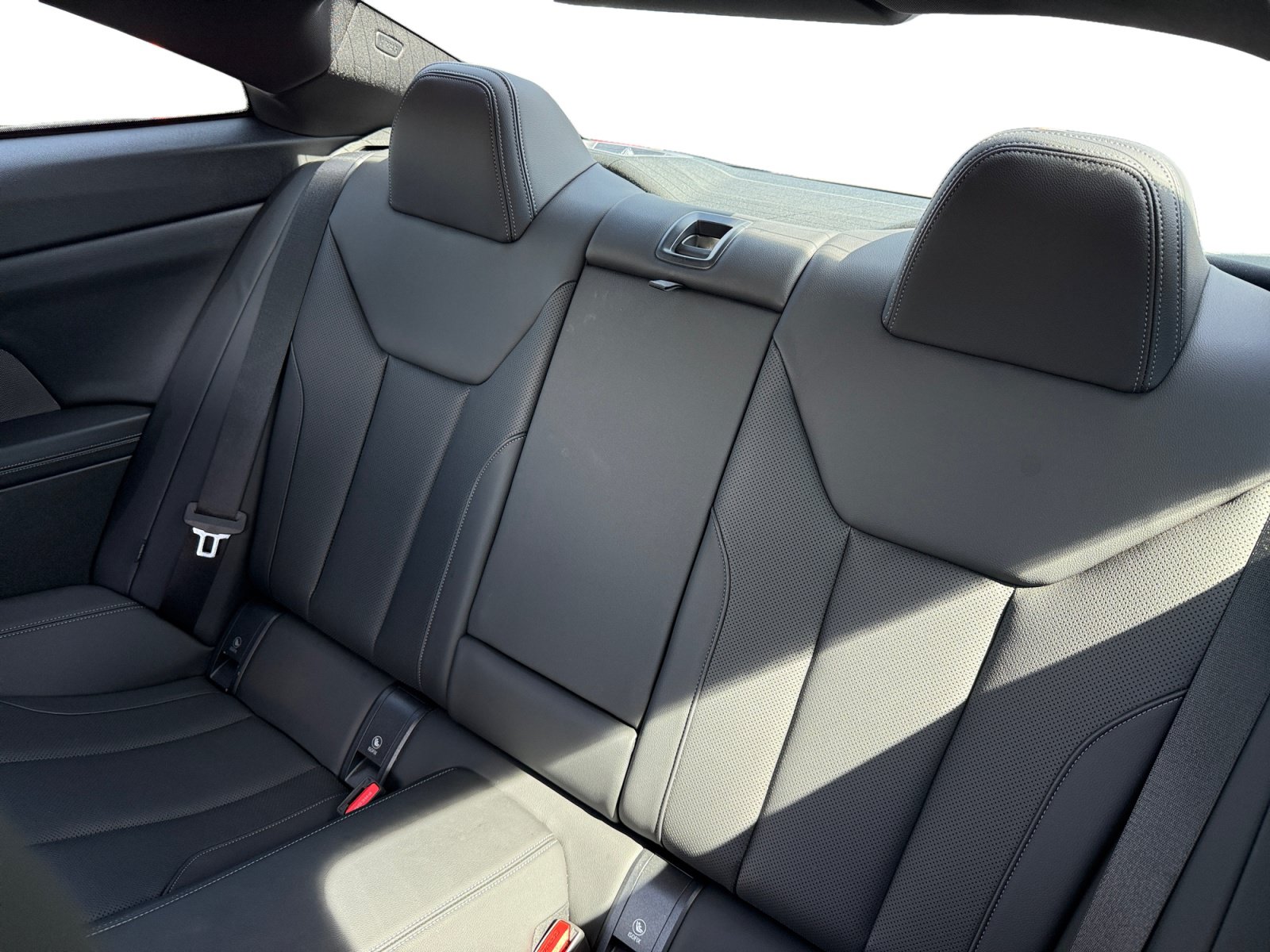 Used 2024 BMW M440i Coupe w/ Premium Package RWD image 16