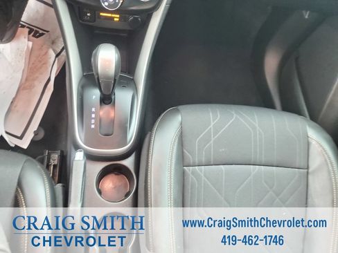 Used 2021 Chevrolet Trax LT w/ Driver Confidence Package FWD image 25