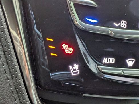 Used 2019 Cadillac CTS V w/ Luxury Package image 27