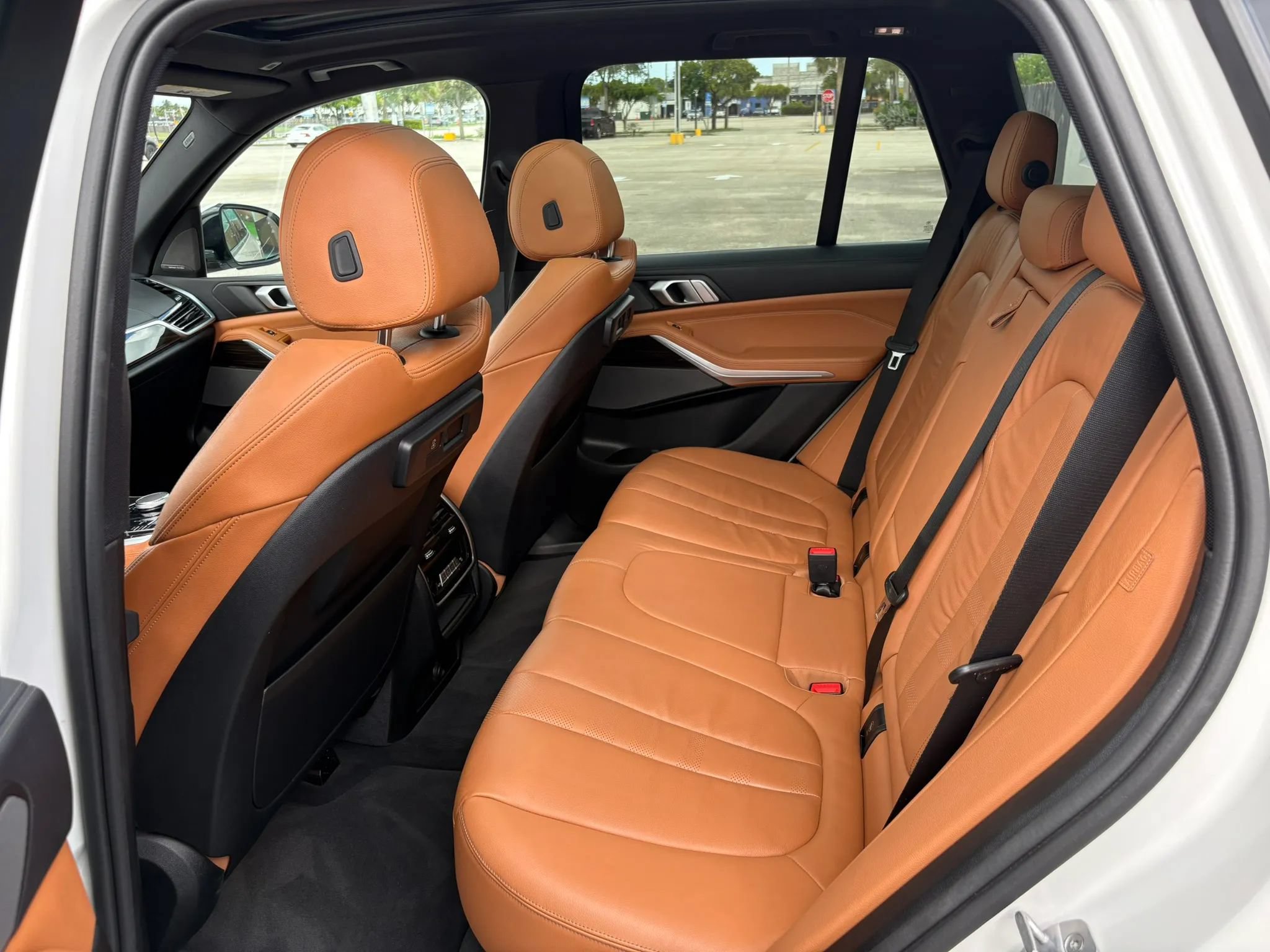 Used 2019 BMW X5 xDrive40i w/ Premium Package AWD/4WD image 17
