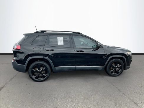 Used 2019 Jeep Cherokee Latitude Plus FWD image 26