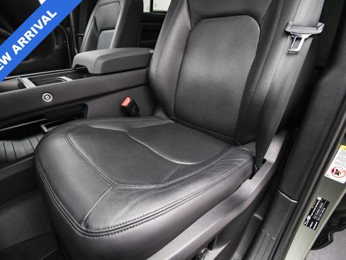 Used 2024 Land Rover Defender 110 S image 49