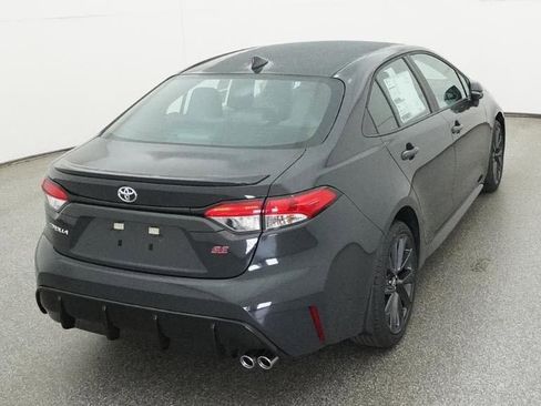 Used 2026 Toyota Corolla SE FWD image 18