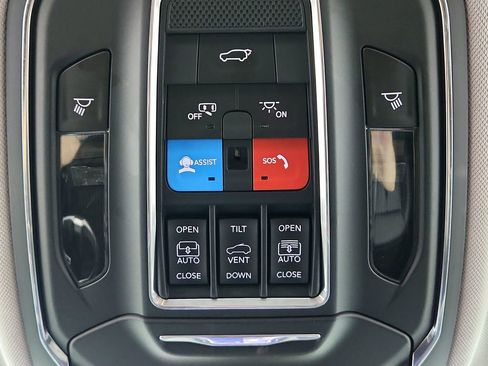Used 2023 Jeep Grand Cherokee 4WD 4xe image 20