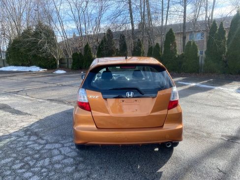 Used 2011 Honda Fit Sport image 4