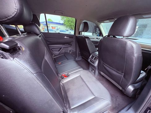 Used 2019 Volkswagen Atlas SE w/ Towing Package image 21