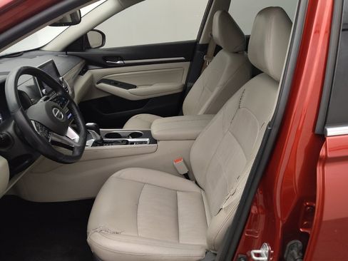 Used 2019 Nissan Altima 2.5 SL FWD image 17