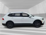 Certified 2022 Volkswagen Tiguan SE w/ Panoramic Sunroof Package image 2