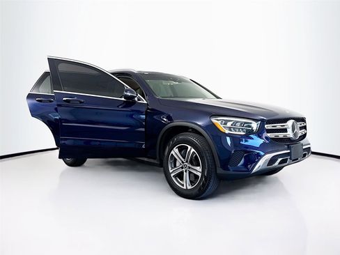 Used 2020 Mercedes-Benz GLC 300 4MATIC image 40