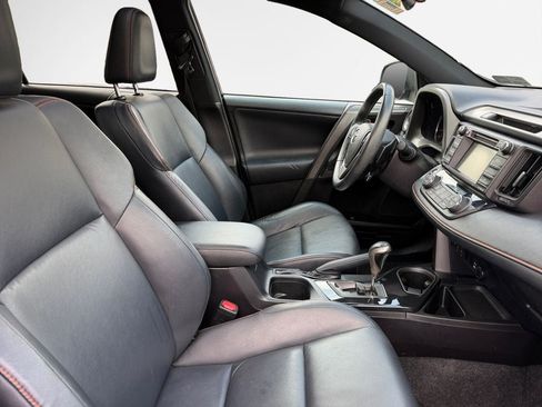 Certified 2016 Toyota RAV4 SE AWD/4WD image 29