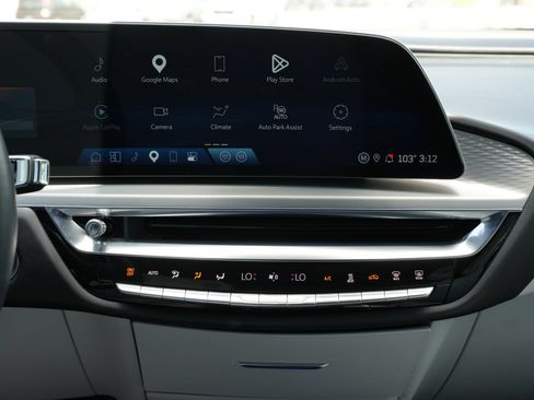 Certified 2024 Cadillac Lyriq Luxury RWD image 13