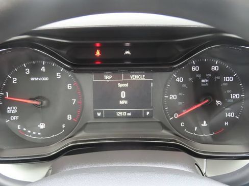Used 2024 Chevrolet Trax LS w/ LS Convenience Package FWD image 32