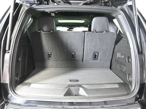Used 2025 GMC Yukon Denali w/ Sun & Power Step Package AWD/4WD image 17