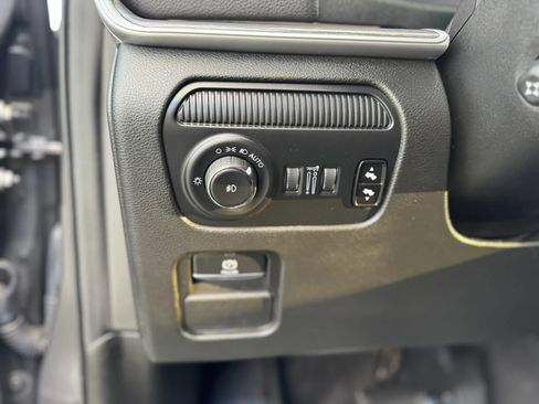 Used 2024 Jeep Wagoneer Series II AWD/4WD image 23