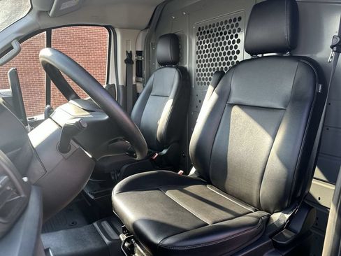 Used 2023 Ford E-Transit Low Roof RWD image 13