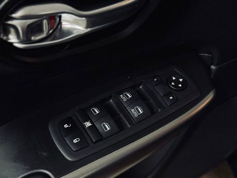 Used 2022 Jeep Cherokee Latitude Lux image 14