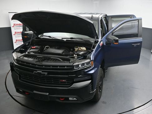 Used 2019 Chevrolet Silverado 1500 LT Trail Boss AWD/4WD image 40