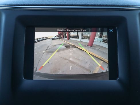 Used 2020 Jeep Cherokee Latitude Plus image 12