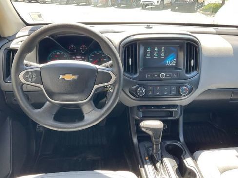 Used 2018 Chevrolet Colorado W/T w/ WT Convenience Package RWD image 18