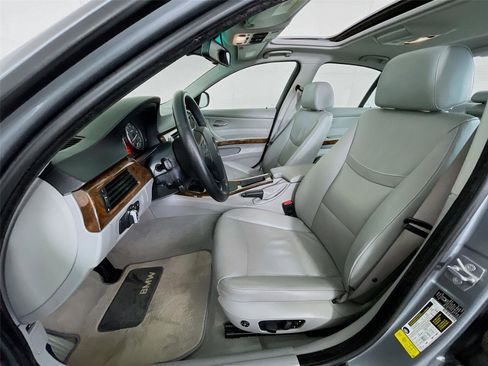 Used 2010 BMW 328i Sedan image 24