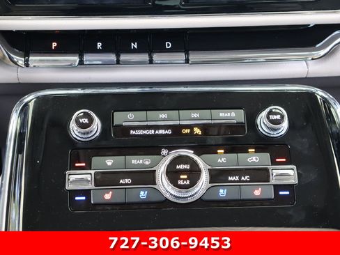 Used 2024 Lincoln Navigator Reserve image 22