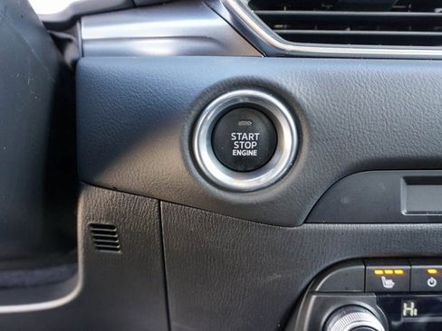 Used 2025 MAZDA CX-5 AWD 2.5 S w/ Preferred Package image 24