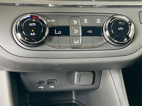 New 2026 Buick Envista Preferred image 11