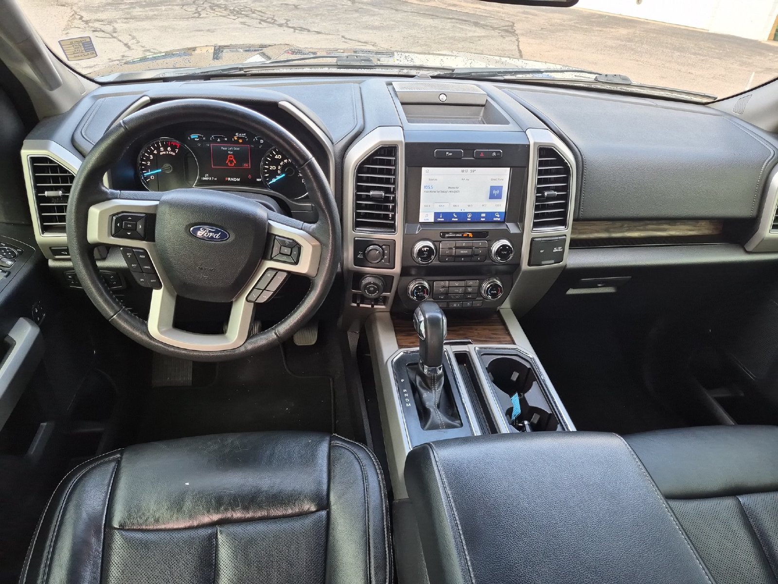 Used 2019 Ford F150 Lariat w/ Equipment Group 502A Luxury AWD/4WD image 16