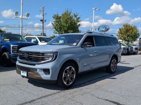 New 2025 Ford Expedition Max King Ranch image 4
