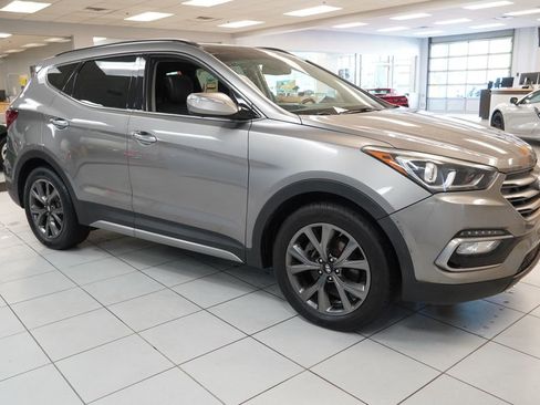 Used 2017 Hyundai Santa Fe Sport AWD/4WD image 16