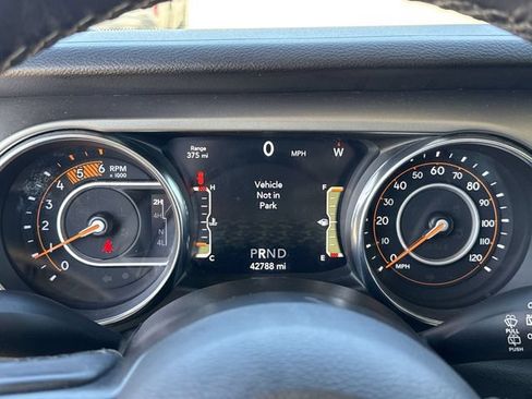 Used 2021 Jeep Wrangler Unlimited Sport AWD/4WD image 25