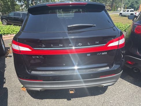 Used 2016 Lincoln MKX Reserve w/ Luxury Package image 5