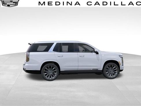 New 2026 Cadillac Escalade Luxury AWD/4WD image 5