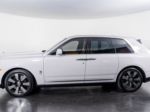 Used 2023 Rolls-Royce Cullinan image 16