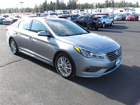 Used 2015 Hyundai Sonata Limited w/ Option Group 05 image 7