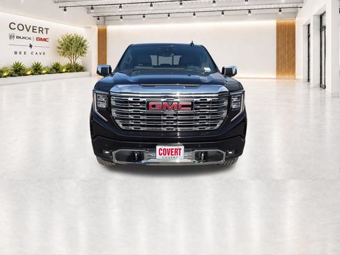 Used 2023 GMC Sierra 1500 Denali w/ Denali Reserve Package AWD/4WD image 3