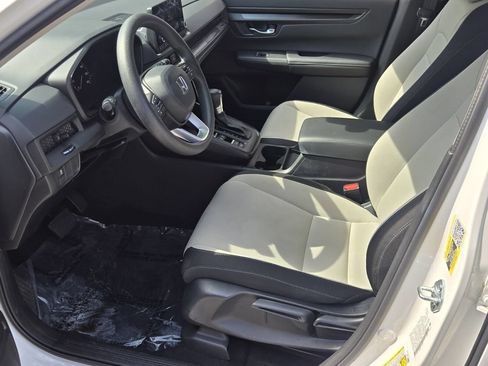 Used 2025 Honda CR-V LX image 9