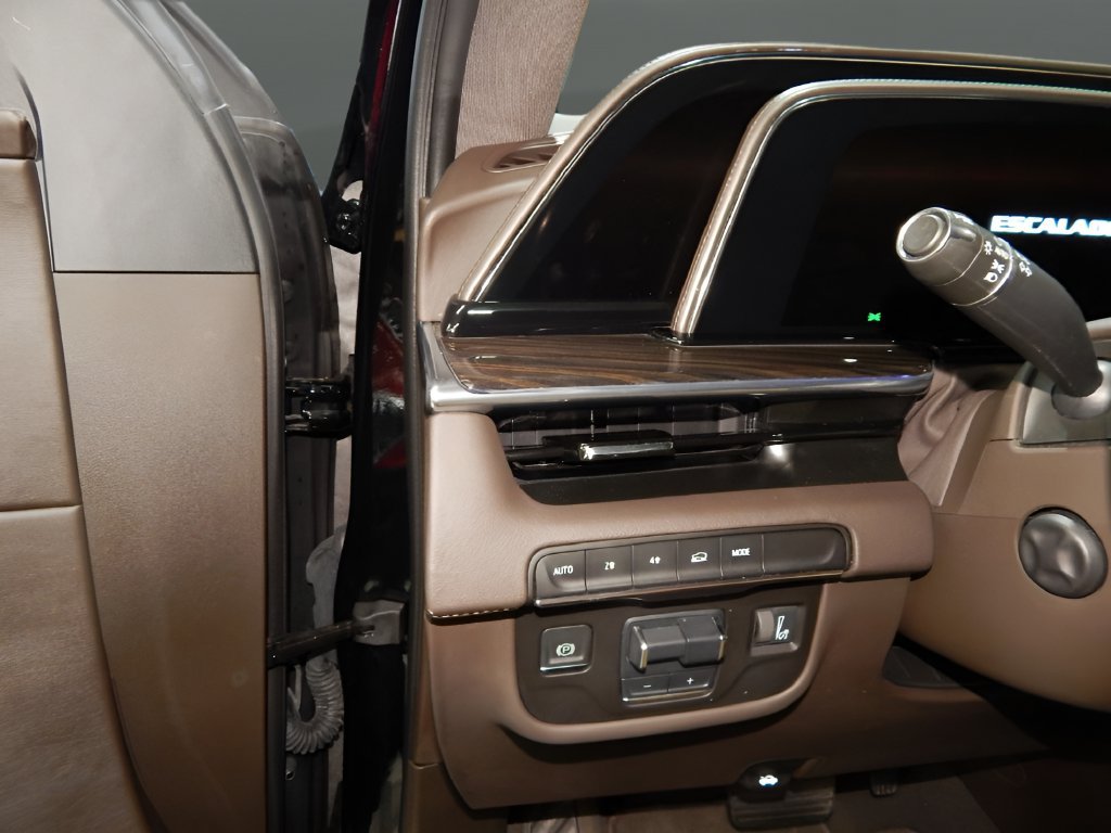 Used 2021 Cadillac Escalade ESV Sport AWD/4WD image 12