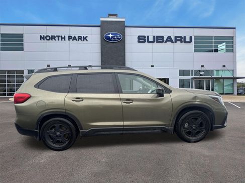 Used 2023 Subaru Ascent Onyx Edition Limited AWD/4WD image 2