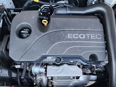 Used 2018 Chevrolet Equinox LT image 25